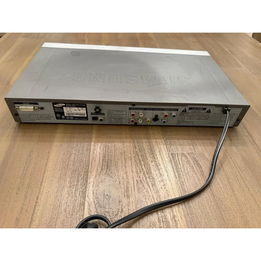 Samsung DVD-HD931 DVD Player‎ Silver DVI Progressive Scan Faroudja DCDi MP3 CD